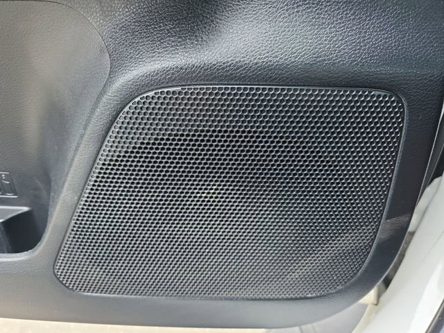 Used 2016 Toyota Tacoma SR5 w/ Towing Package image 38