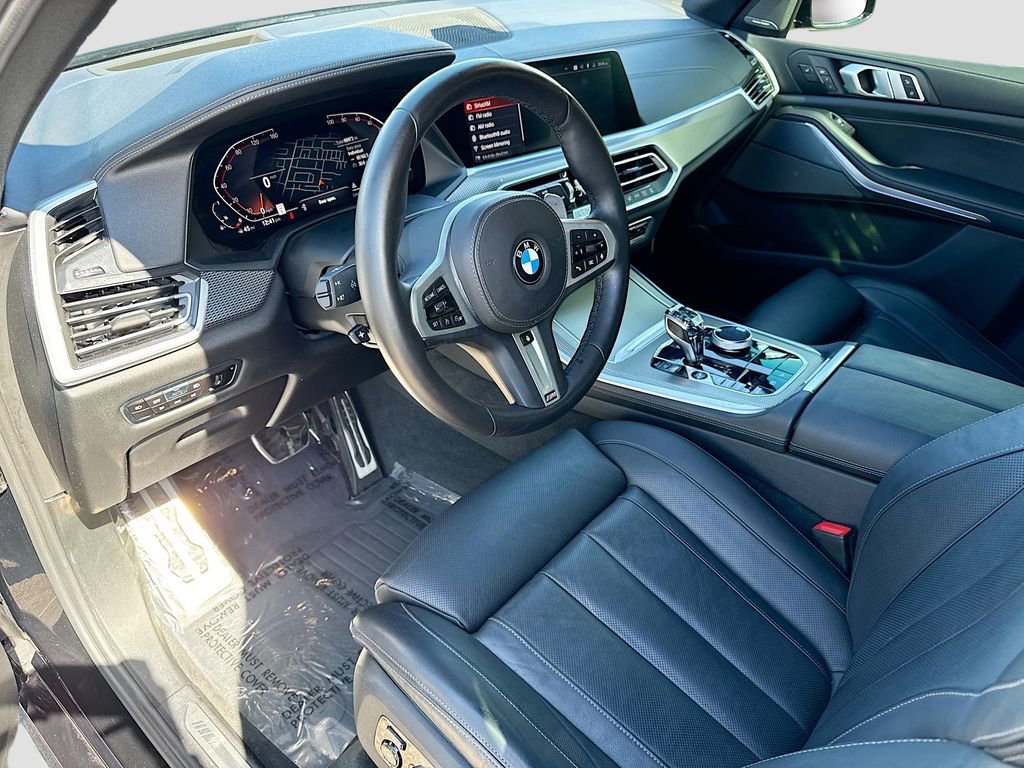 Used 2021 BMW X5 xDrive40i w/ M Sport Package image 27