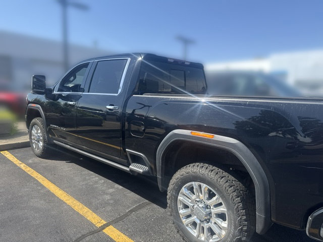 Used 2022 GMC Sierra 2500 Denali w/ Denali Ultimate Package AWD/4WD image 39