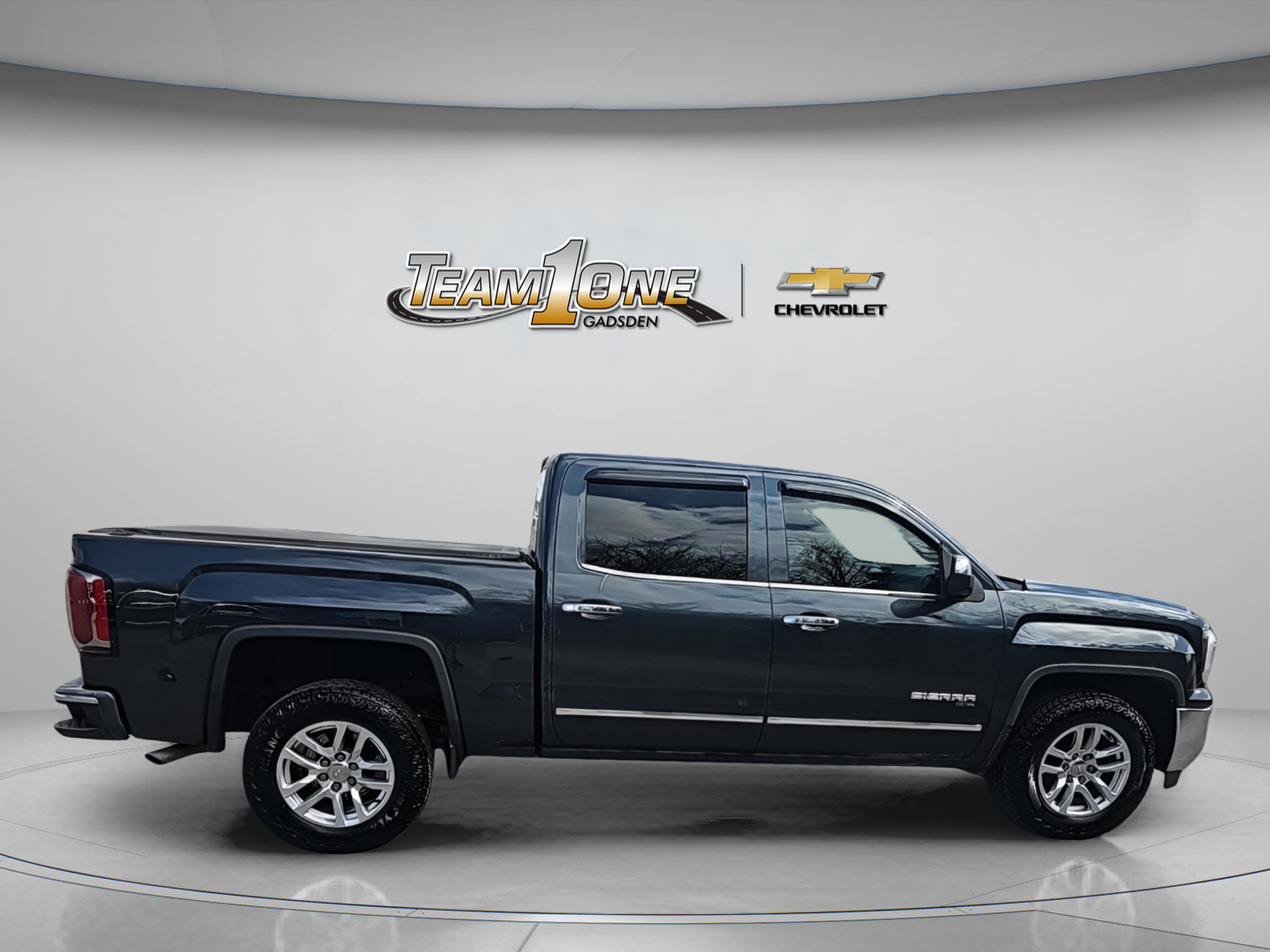 Used 2018 GMC Sierra 1500 SLT w/ Enhanced Driver Alert Package image 10