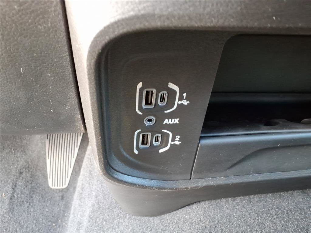 Used 2024 RAM 3500 Tradesman w/ Chrome Appearance Group image 15