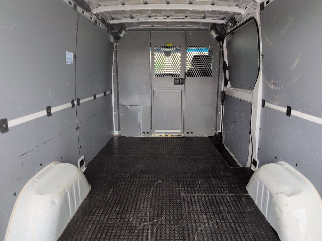 Used 2023 Mercedes-Benz Sprinter 2500 image 16