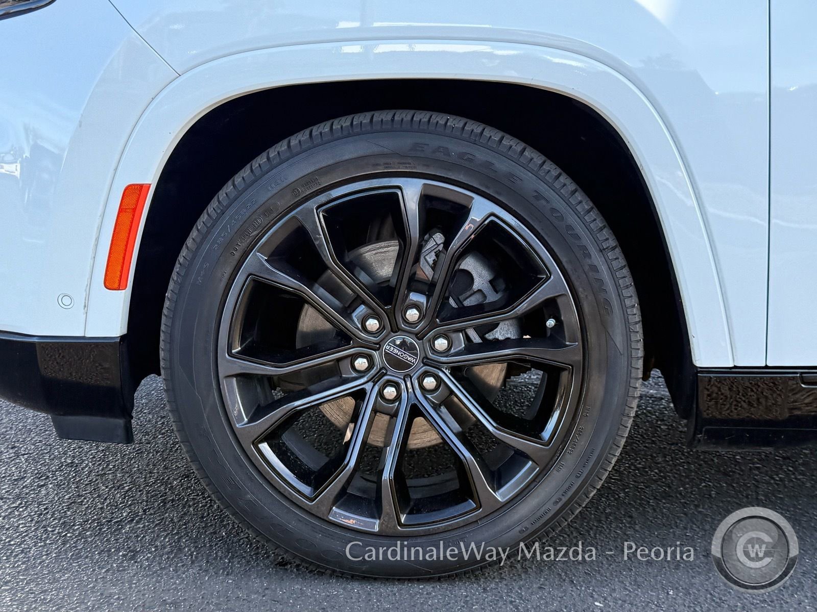 Used 2024 Jeep Grand Wagoneer L Series II w/ Quick Order Packagew 28T image 12