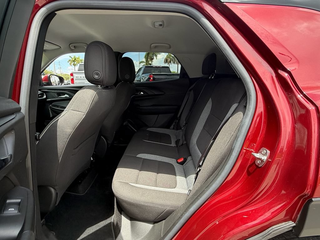 Certified 2023 Chevrolet TrailBlazer LT w/ Convenience Package FWD image 11