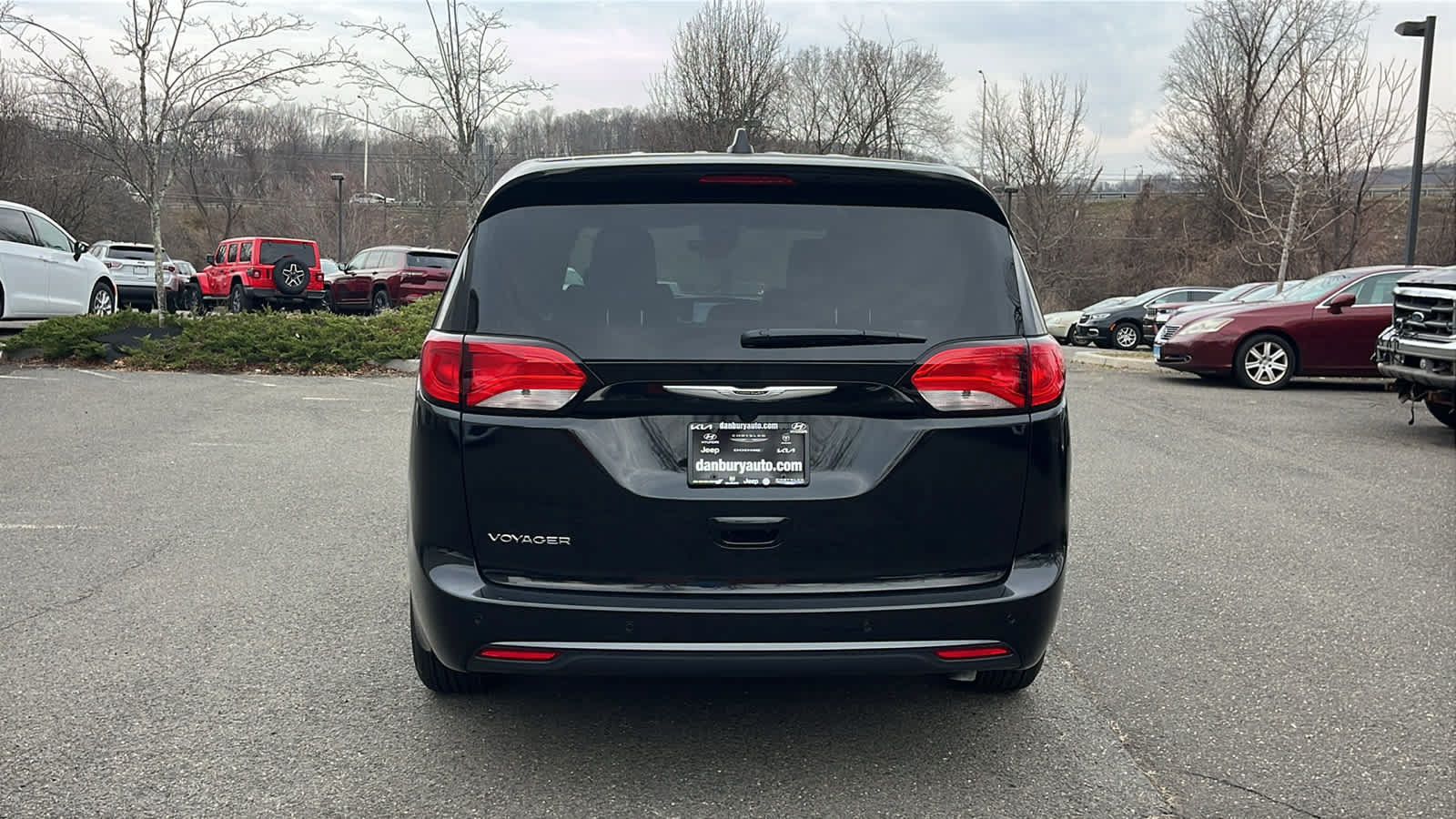 New 2026 Chrysler Voyager LX FWD image 5