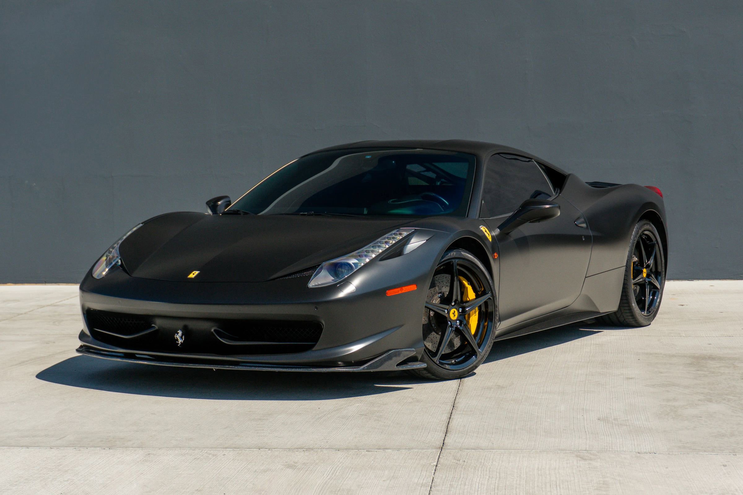 Used 2012 Ferrari 458 Italia Coupe image 3