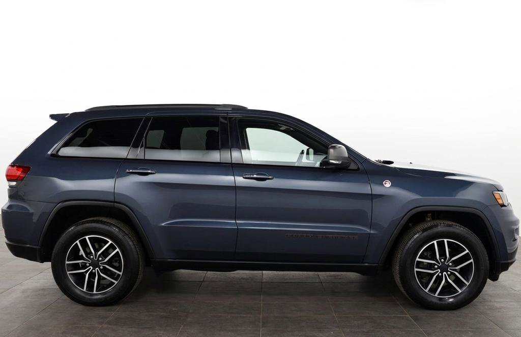 Used 2020 Jeep Grand Cherokee Trailhawk AWD/4WD image 18