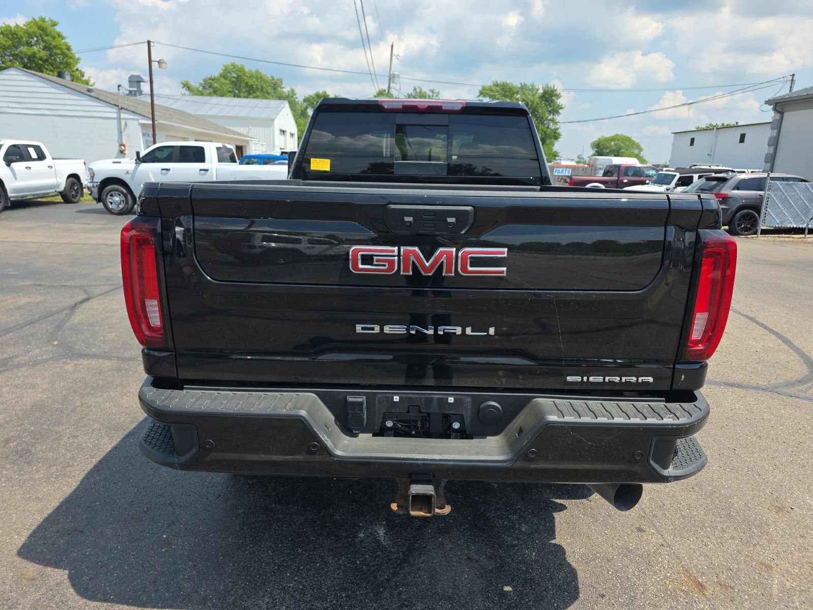 Used 2022 GMC Sierra 3500 Denali AWD/4WD image 6