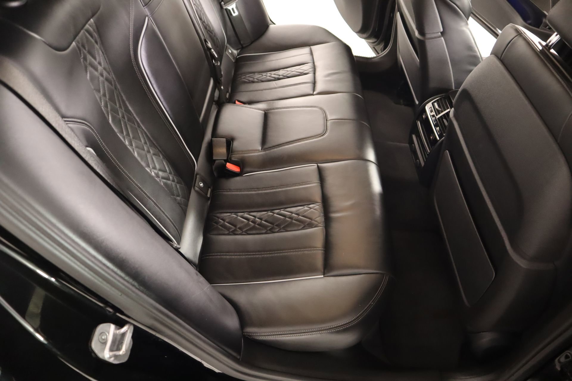 Used 2017 BMW 540i xDrive image 15