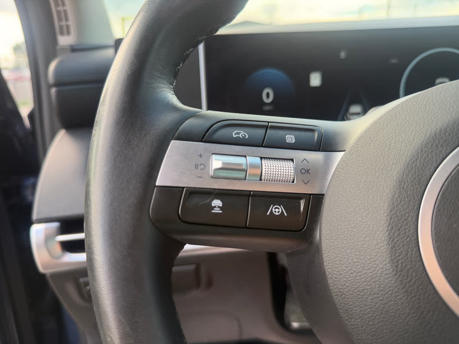 Used 2025 Hyundai Tucson SEL AWD/4WD image 37
