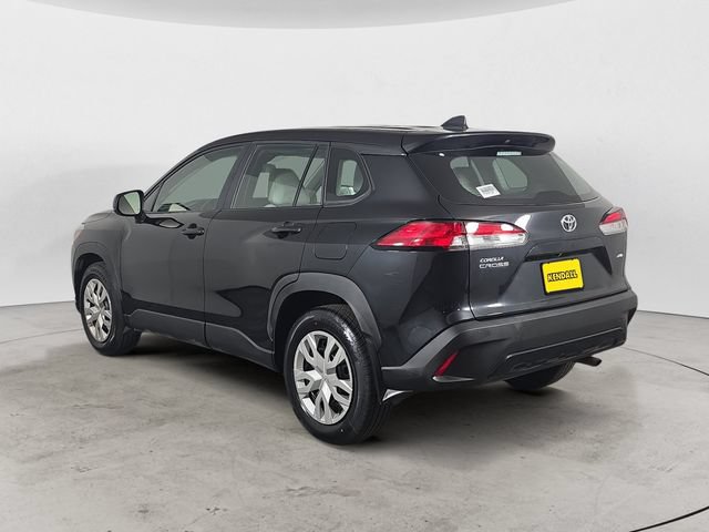 Used 2024 Toyota Corolla Cross L AWD/4WD image 7