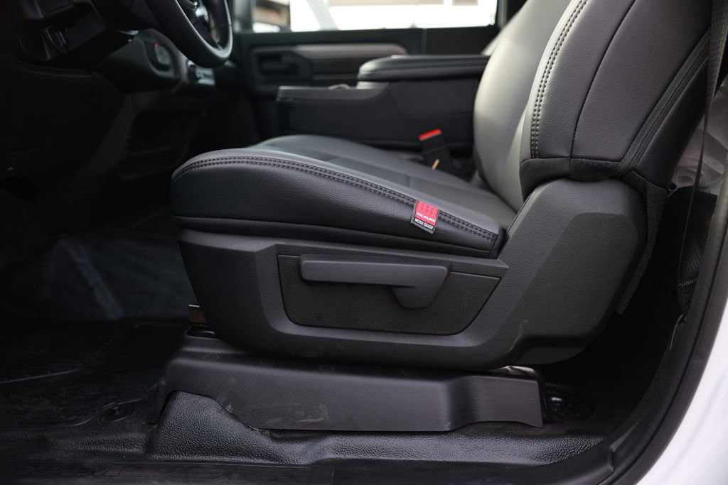 New 2026 RAM 5500 Tradesman w/ Chrome Appearance Group image 7