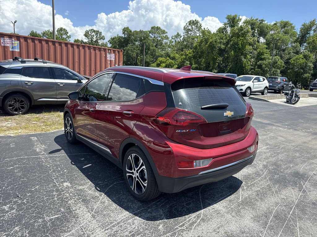 Used 2020 Chevrolet Bolt Premier w/ Infotainment Package FWD image 5