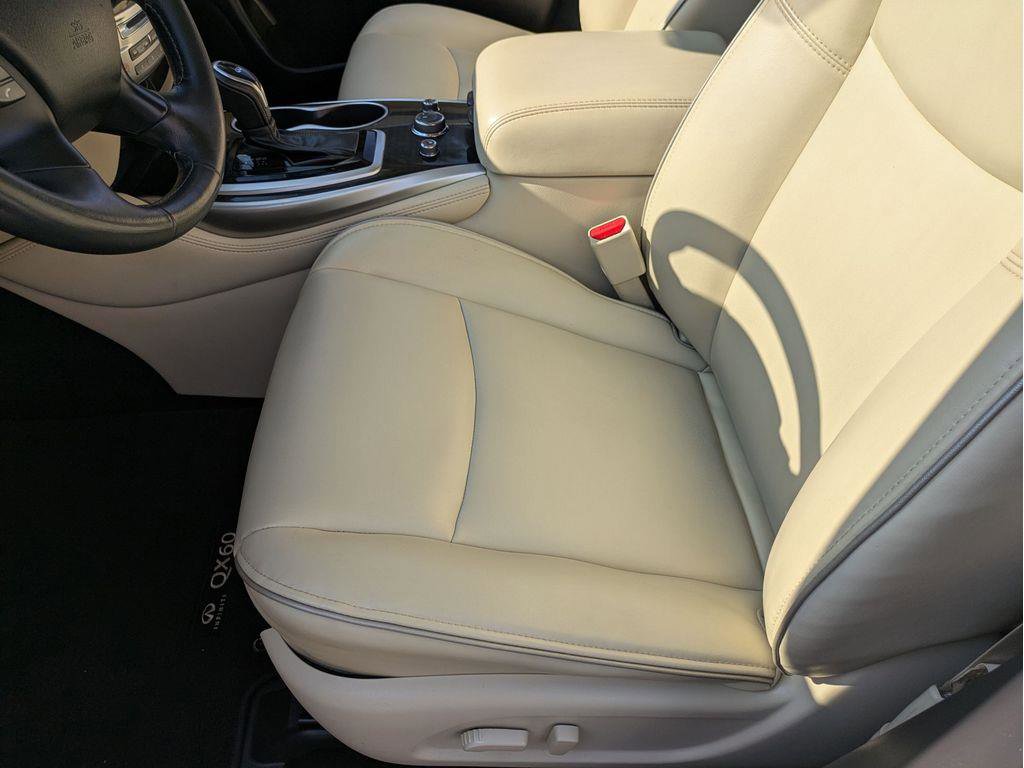 Used 2019 INFINITI QX60 Pure image 16