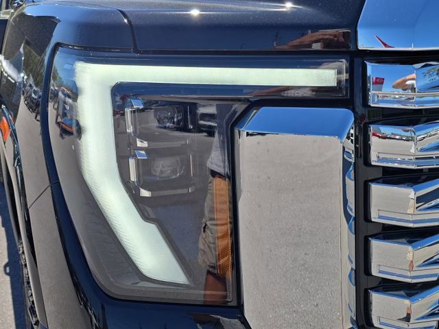 New 2025 GMC Sierra 2500 Denali w/ Technology Package AWD/4WD image 11