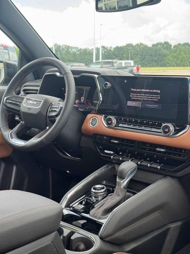 New 2025 GMC Canyon AT4 w/ Technology Plus Package image 12