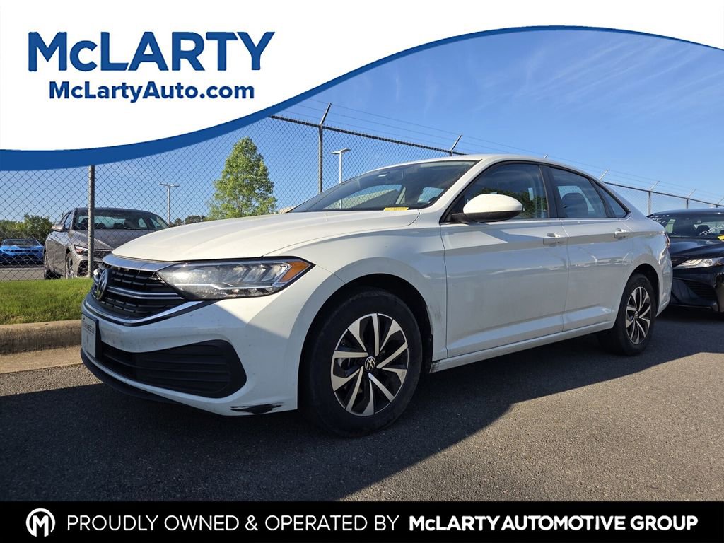Used 2022 Volkswagen Jetta S image 1