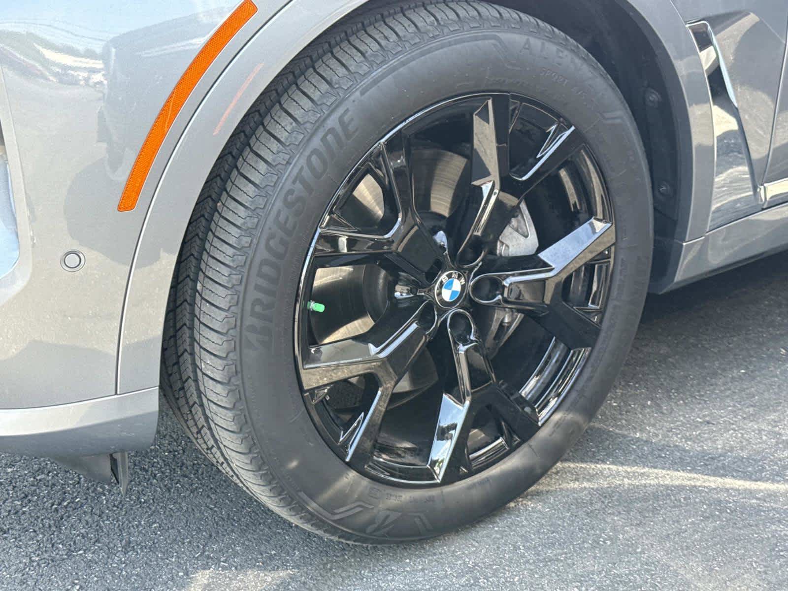 Used 2026 BMW X7 xDrive40i AWD/4WD image 9