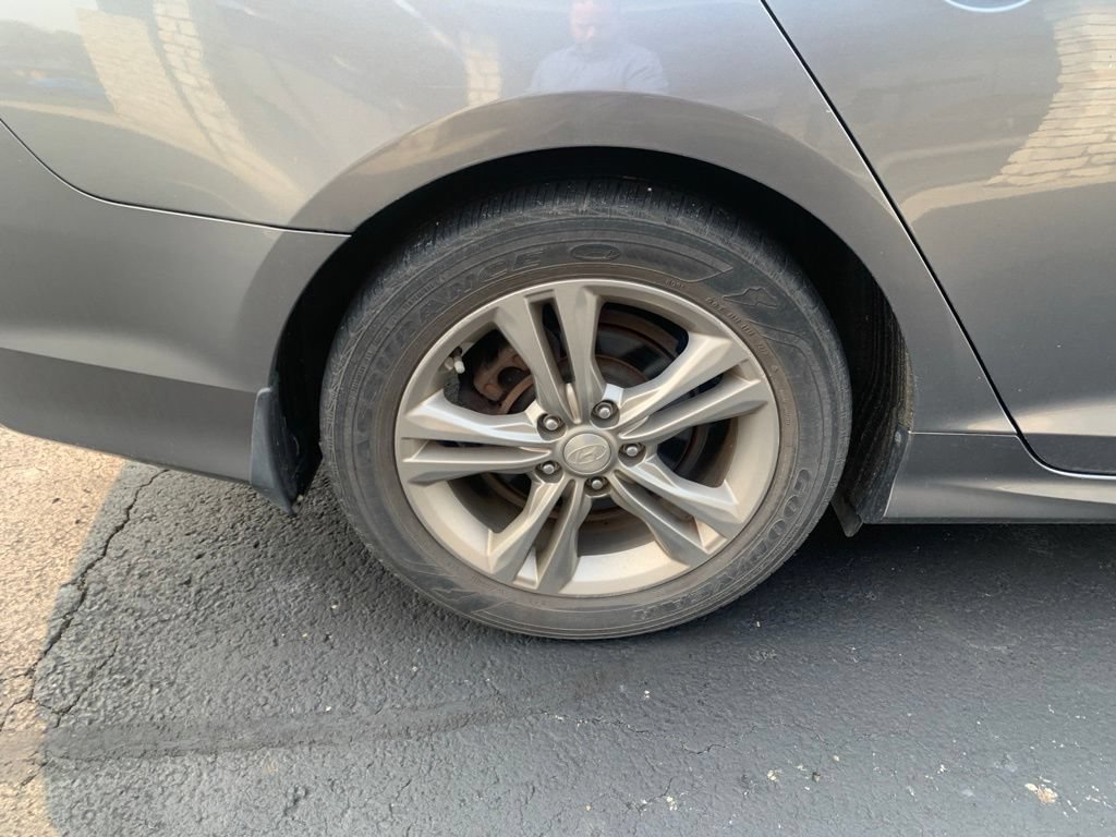 Used 2018 Hyundai Sonata Limited FWD image 19
