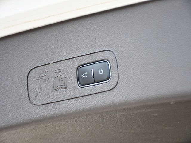 Used 2022 Lincoln Aviator Reserve w/ Equipment Group 201A image 25