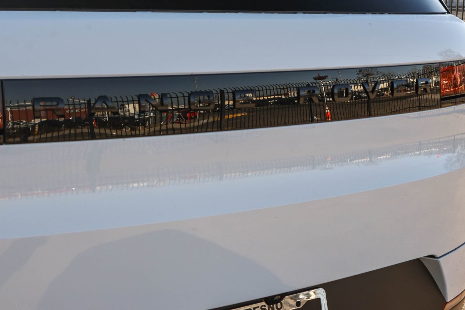 New 2026 Land Rover Range Rover Sport SE image 12