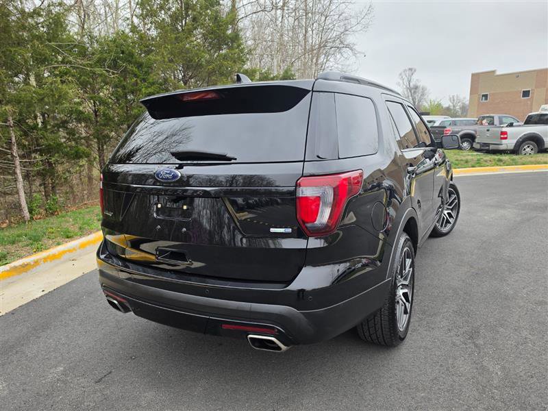 Used 2017 Ford Explorer Sport AWD/4WD image 7