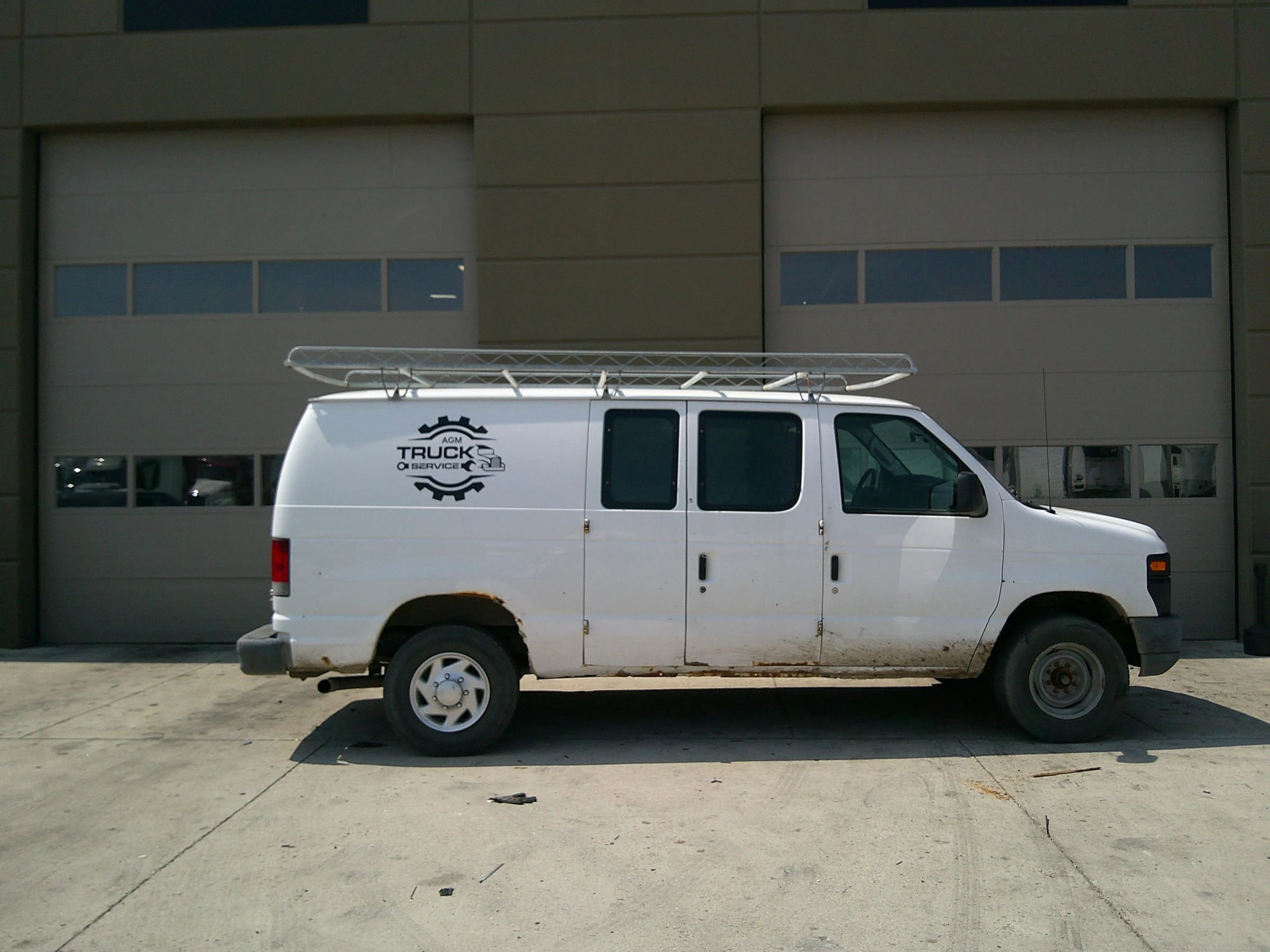 Used 2009 Ford E-250 and Econoline 250 image 5