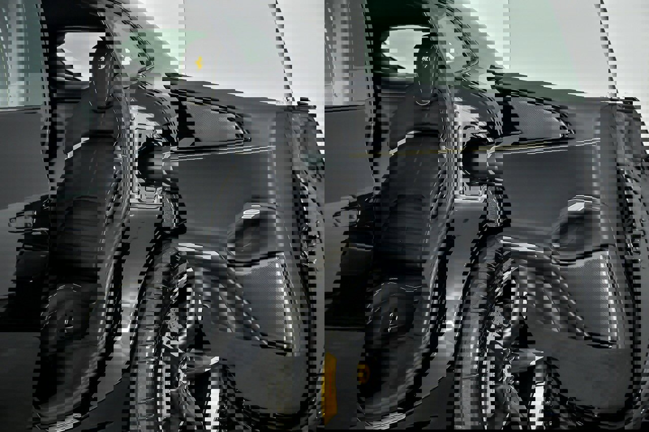 Used 2025 Ferrari Purosangue image 20