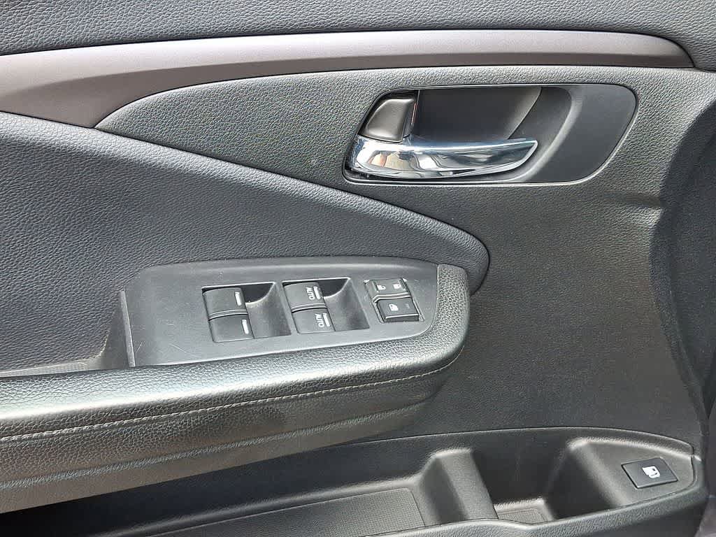 Used 2021 Honda Passport Sport image 10