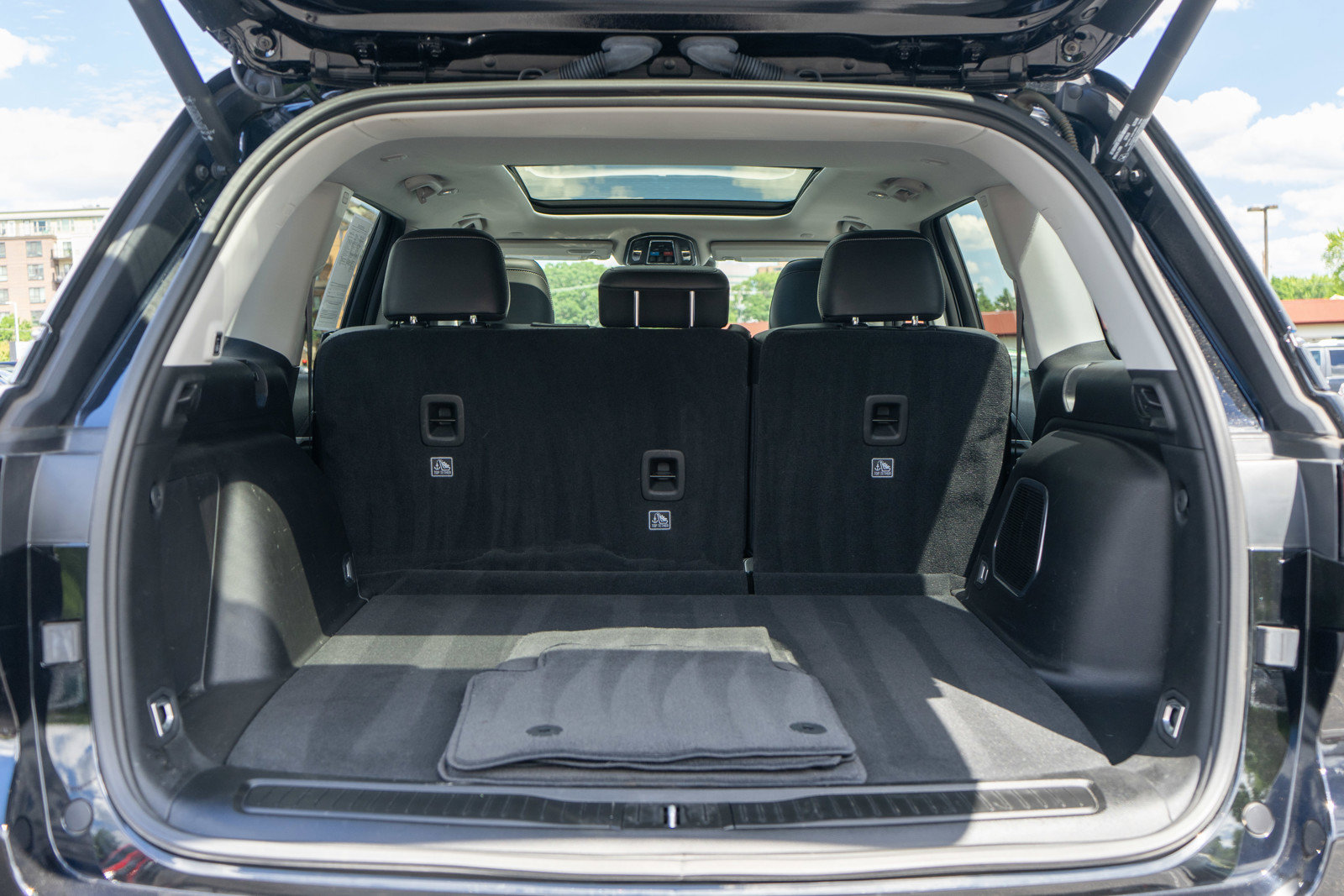 Used 2023 Jeep Grand Cherokee 4WD 4xe image 9