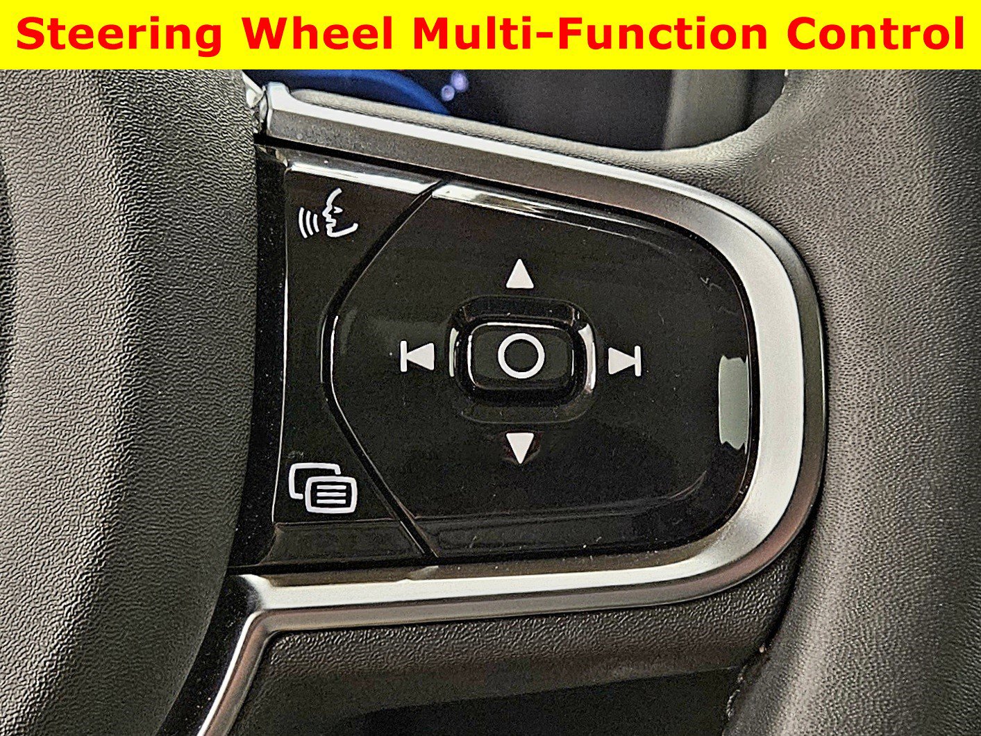 Used 2024 Volvo V60 B5 Cross Country Plus image 32