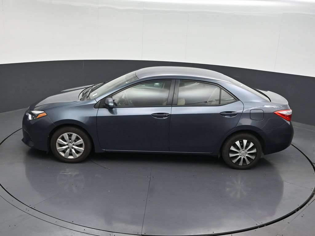 Used 2015 Toyota Corolla LE FWD image 16