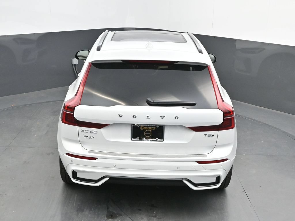 New 2026 Volvo XC60 T8 Core w/ Climate Package AWD/4WD image 27