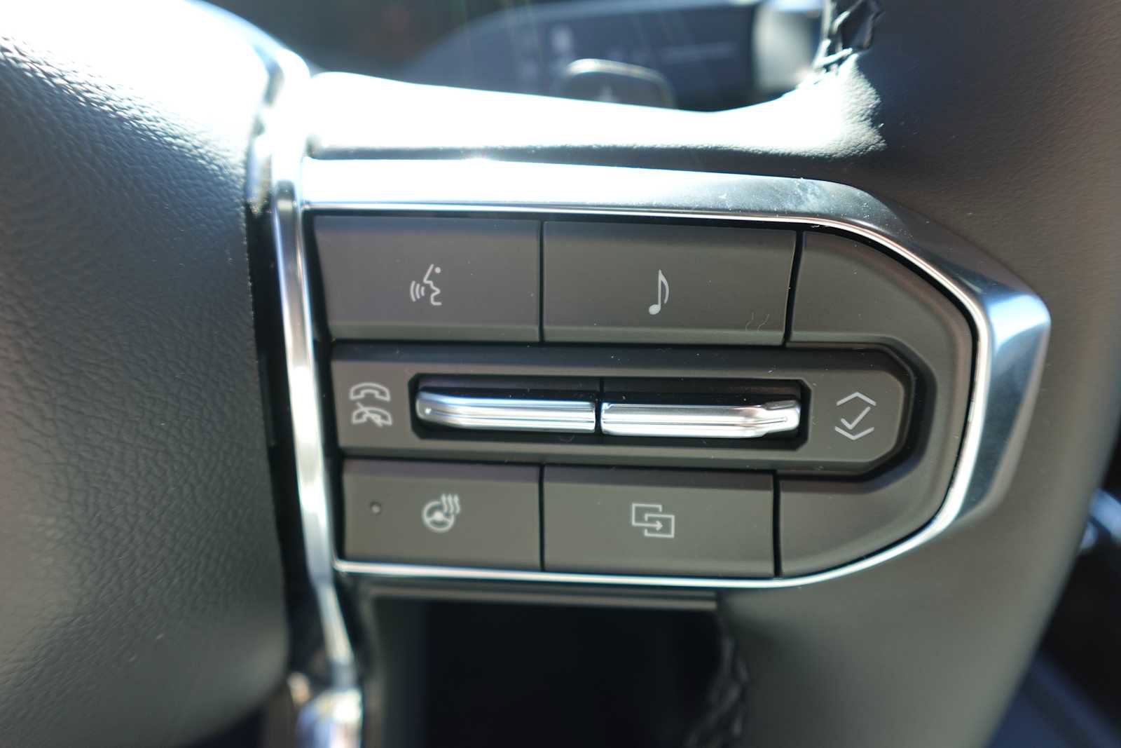 New 2025 GMC Acadia Elevation w/ Super Cruise Package image 18