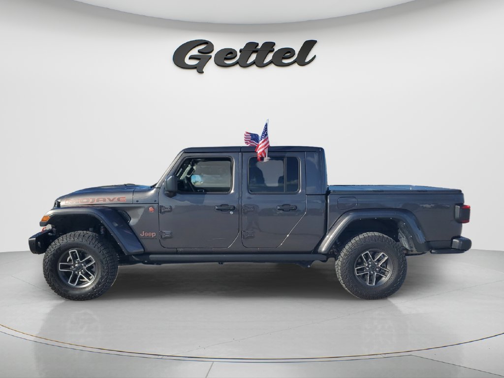 Used 2025 Jeep Gladiator Mojave AWD/4WD image 8