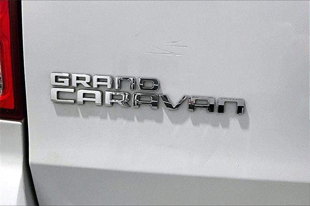 Used 2019 Dodge Grand Caravan SE w/ UConnect Hands-Free Group image 25