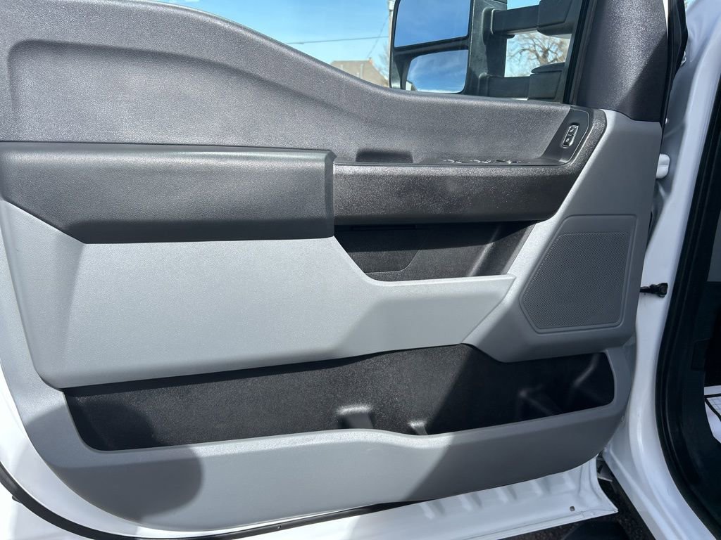 Used 2023 Ford F350 XL w/ XL Chrome Package image 12