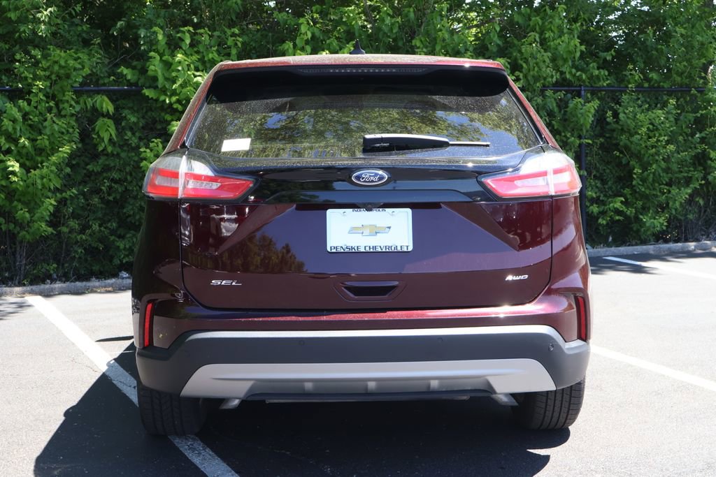 Used 2024 Ford Edge SEL AWD/4WD image 6