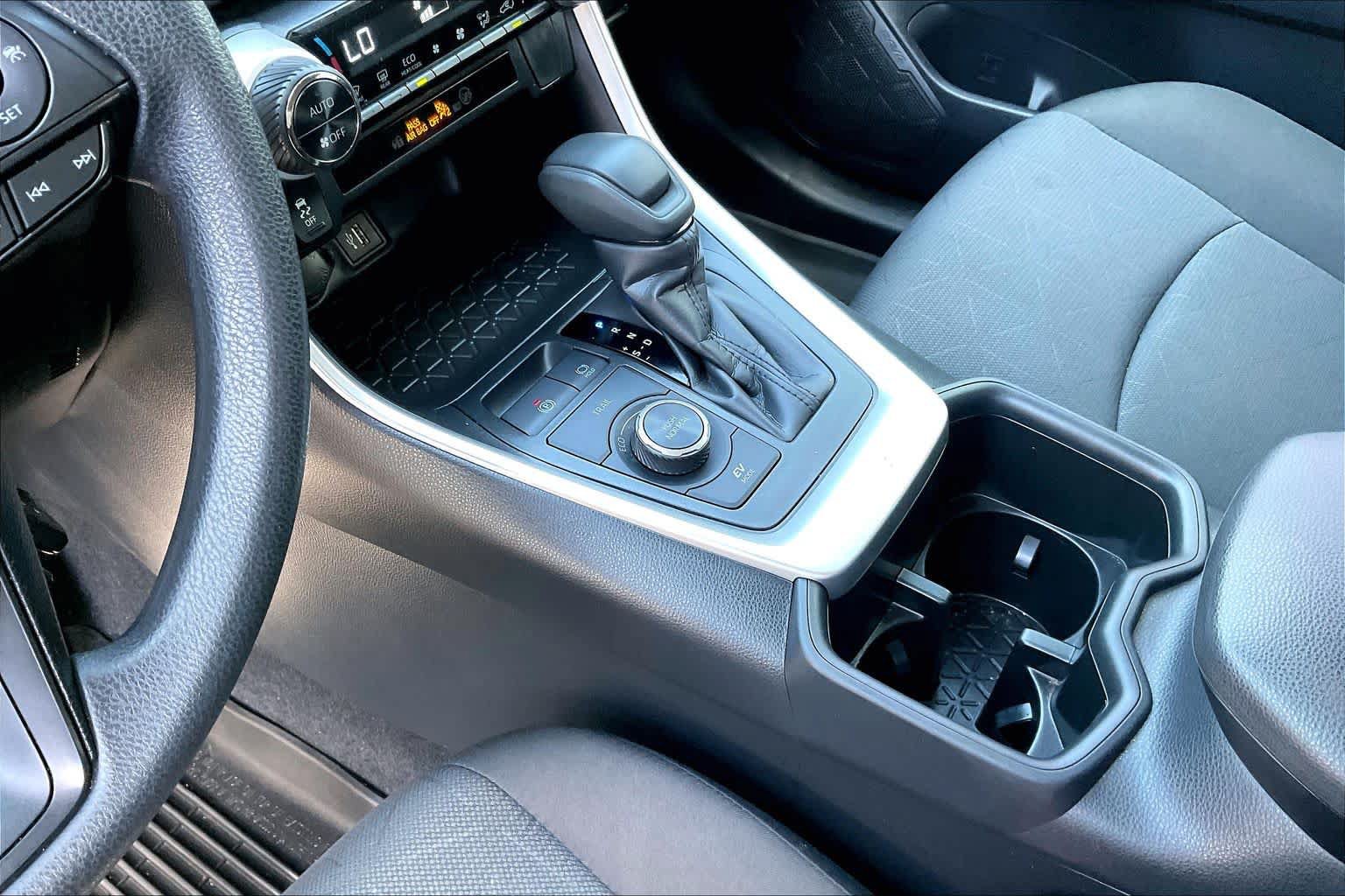 Certified 2025 Toyota RAV4 XLE AWD/4WD image 16