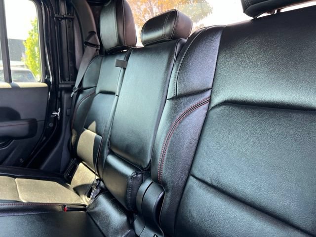 Used 2022 Jeep Gladiator Rubicon w/ Cold Weather Group AWD/4WD image 31