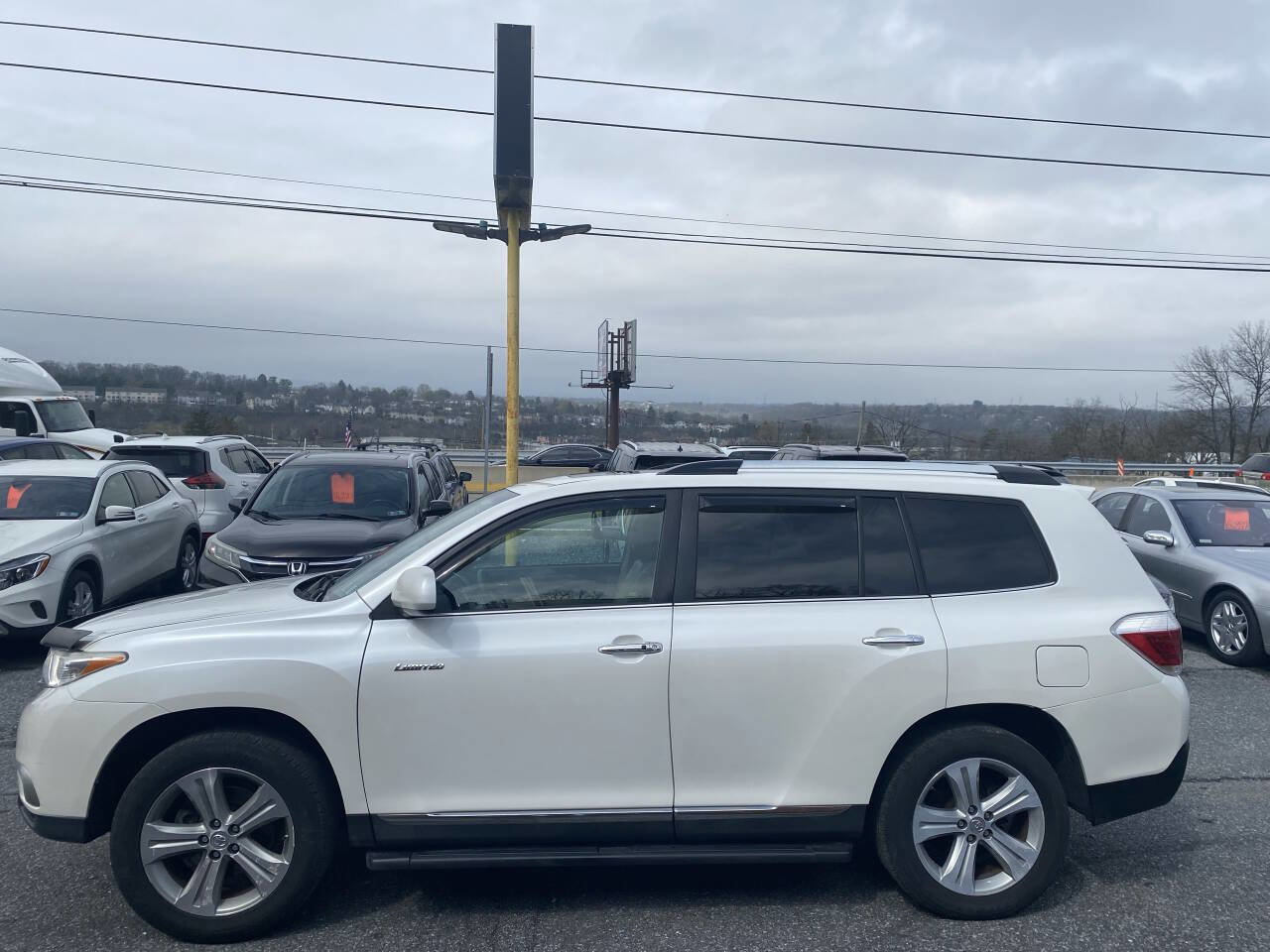 Used 2013 Toyota Highlander Limited image 7