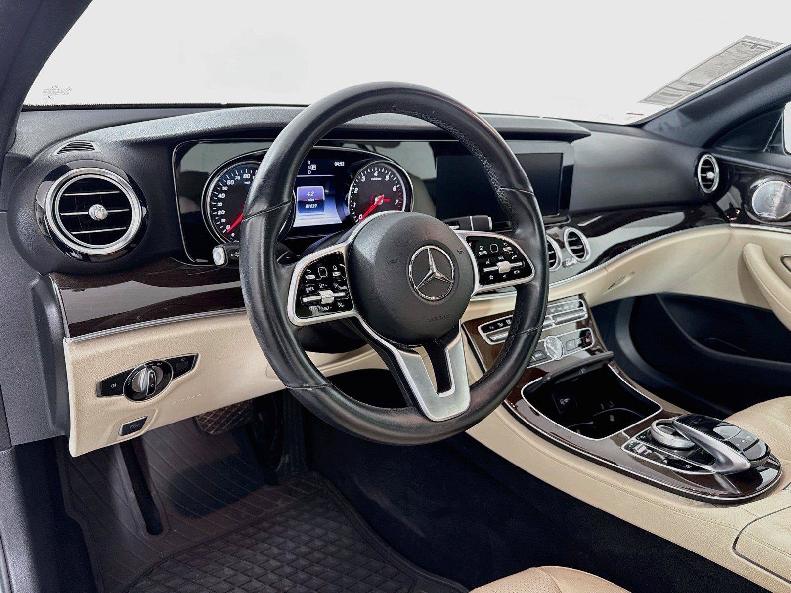 Used 2019 Mercedes-Benz E 300 image 4