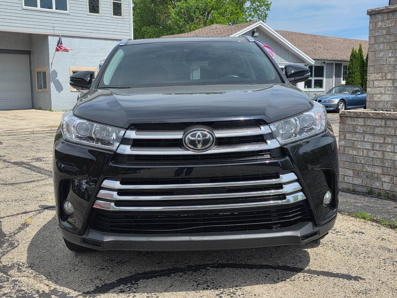Used 2017 Toyota Highlander Limited AWD/4WD image 2