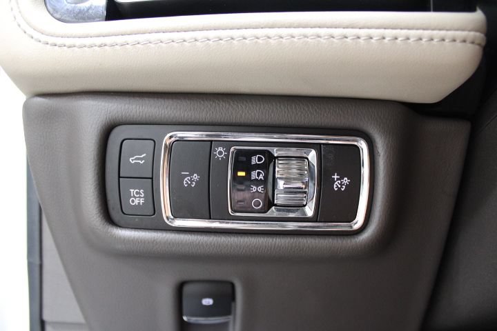 Used 2022 Lincoln Nautilus Reserve AWD/4WD image 45
