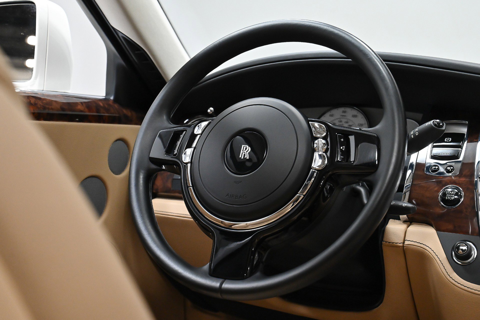 Used 2017 Rolls-Royce Ghost image 10