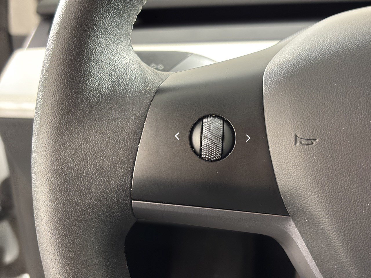 Used 2023 Tesla Model 3 Standard Range RWD image 18