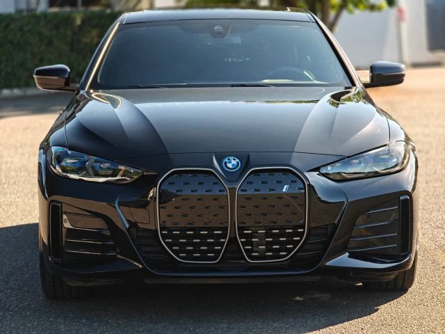 Used 2023 BMW i4 eDrive40 w/ M Sport Package RWD image 2