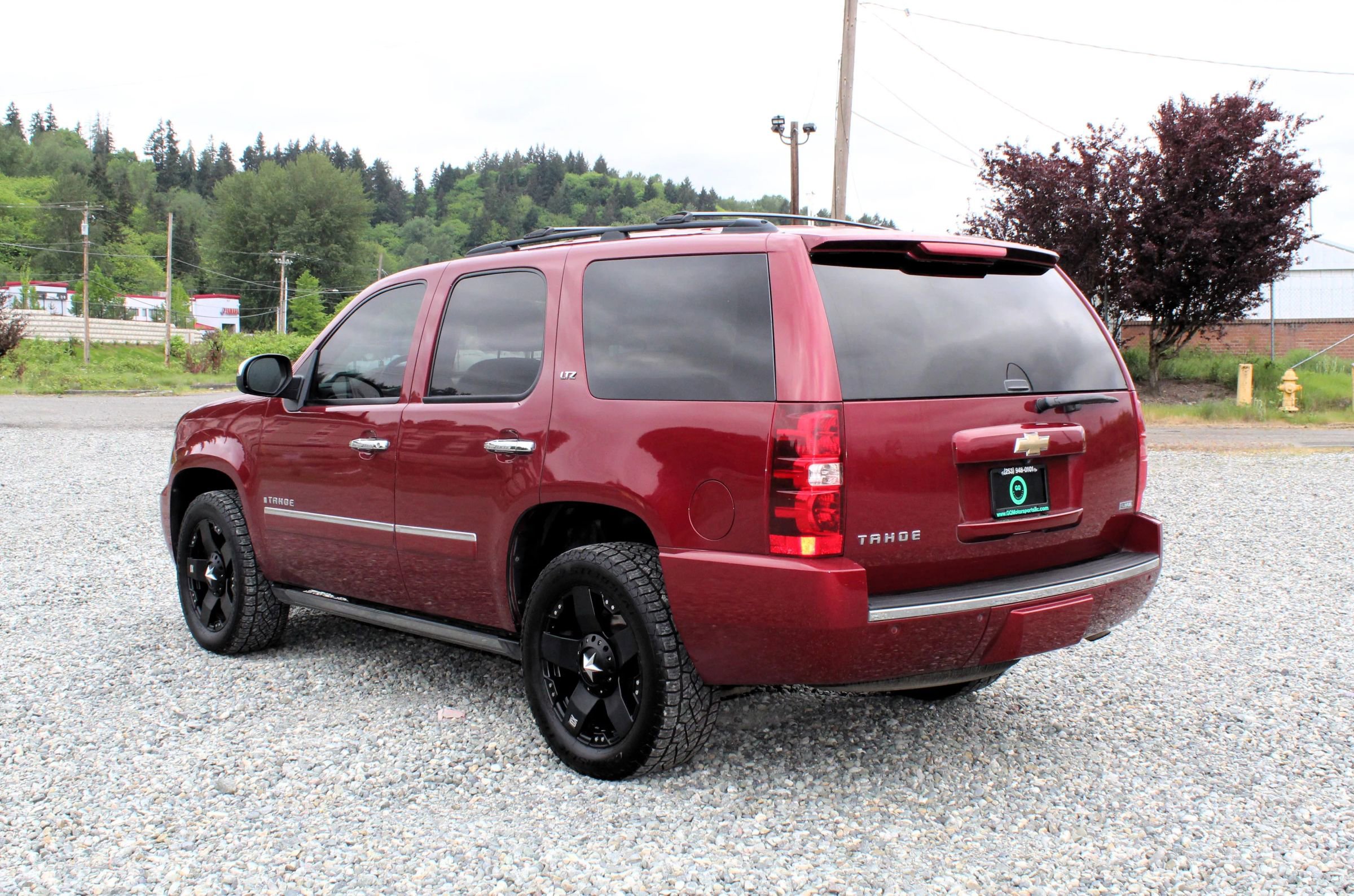 Used 2009 Chevrolet Tahoe LTZ AWD/4WD image 5