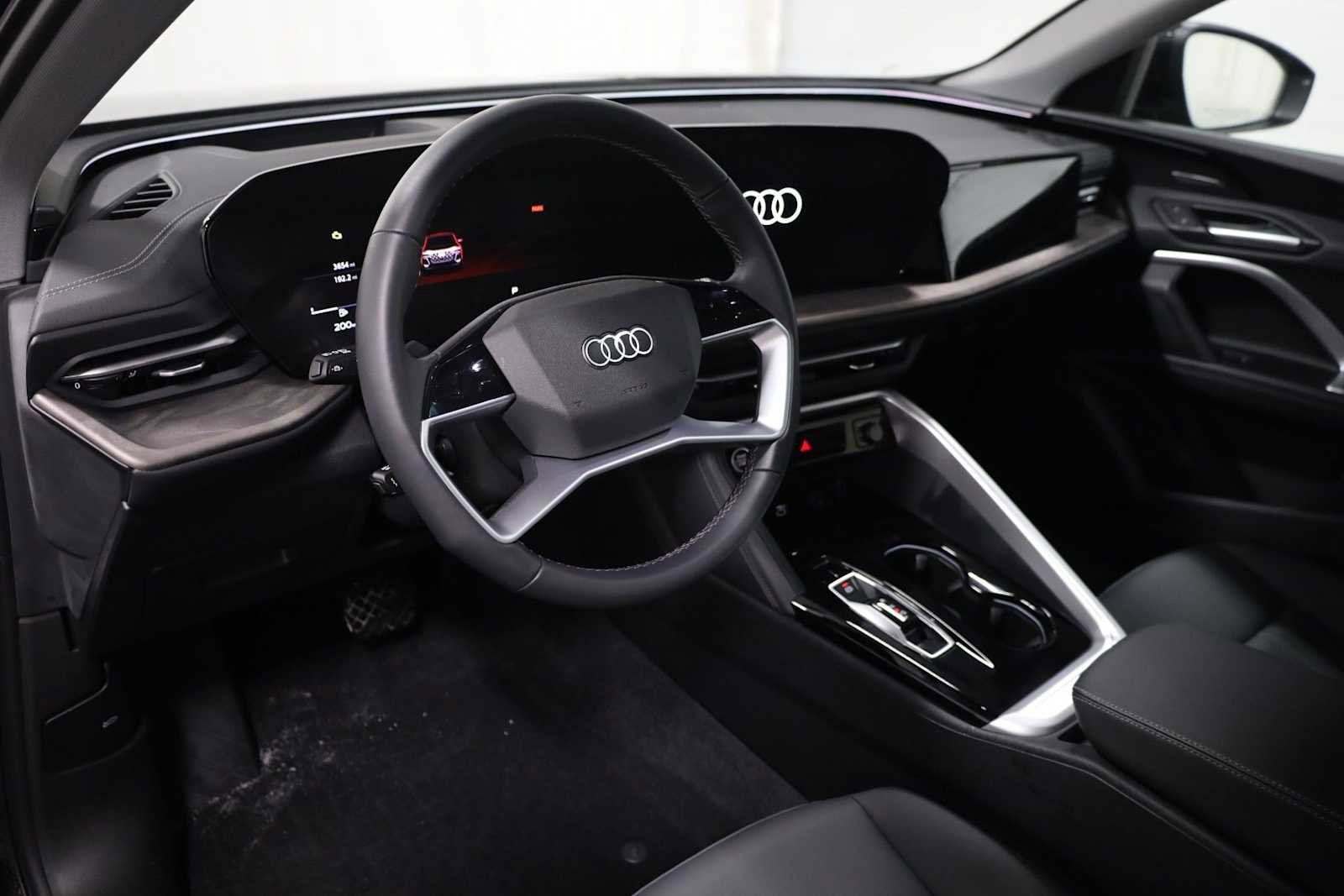 Certified 2025 Audi Q5 Premium Plus w/ Premium Plus image 4