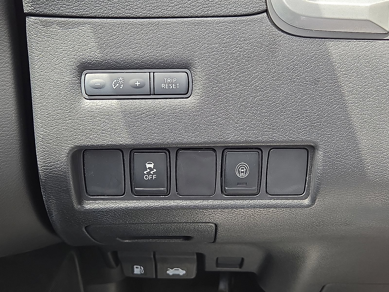 Used 2023 Nissan Murano SV AWD/4WD image 25